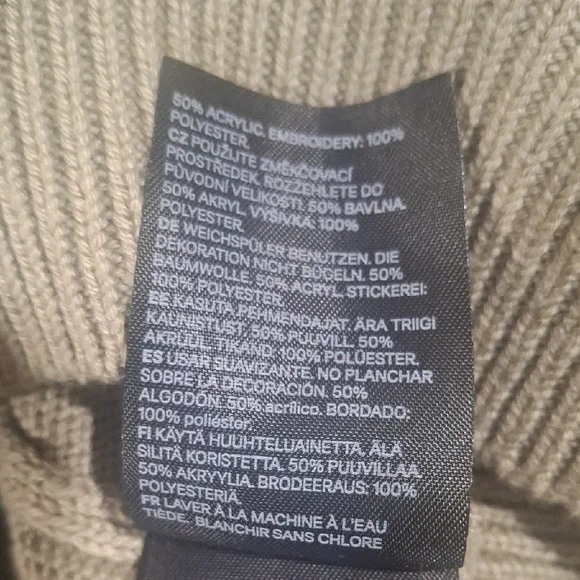 Divided Women's Sage Green Sweater with Daisy Embroidery Size S - Picture 8 of 10